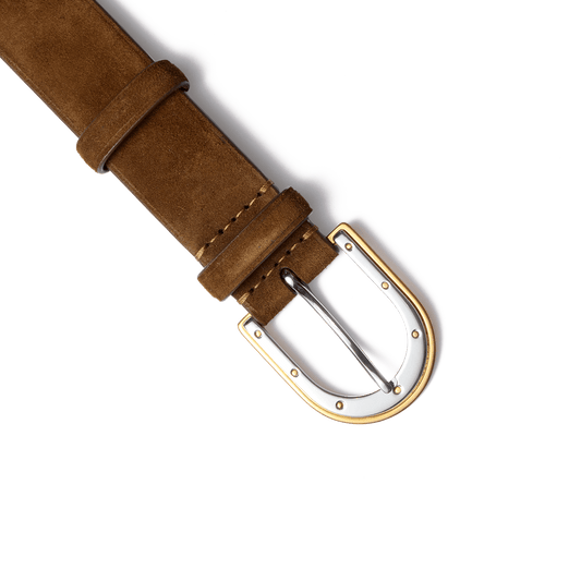Suede belt with horseshoe buckle