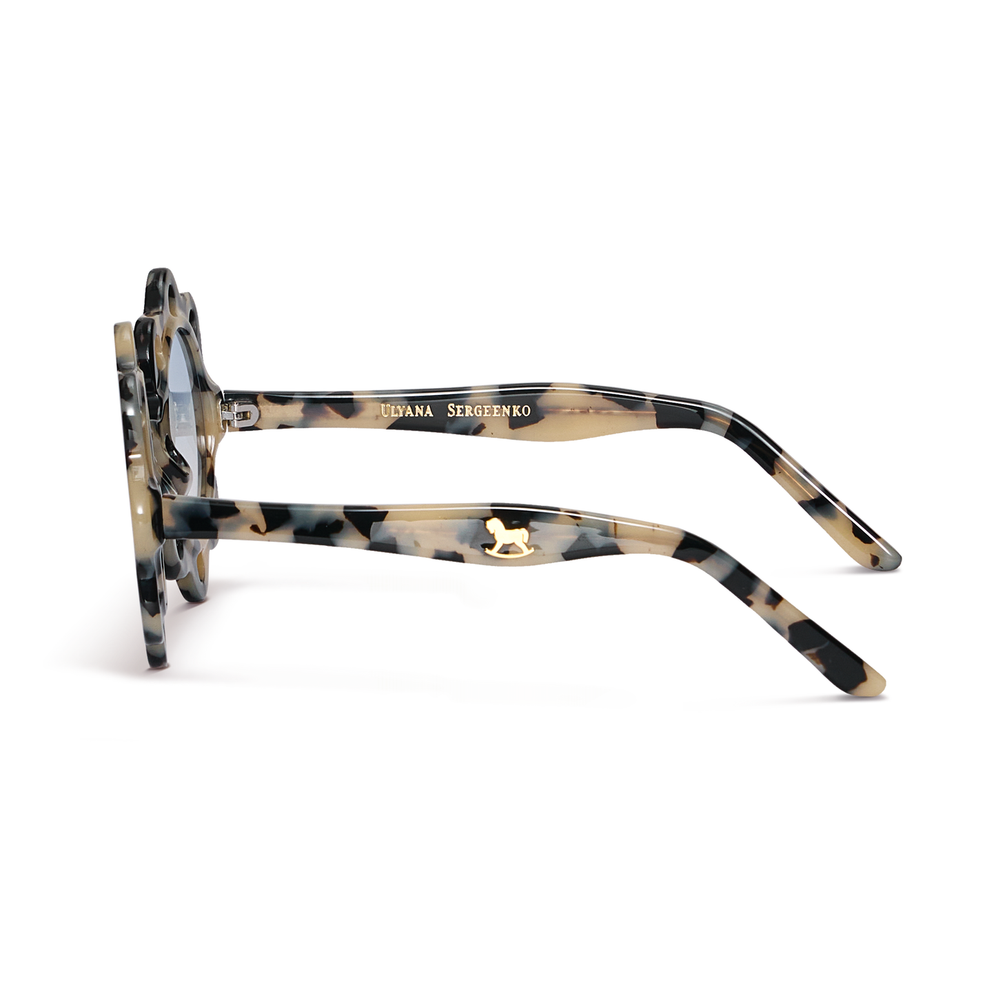 Sunglasses with upswept corners