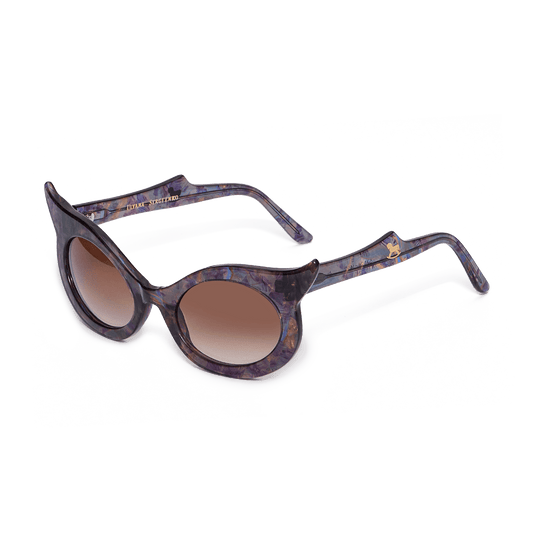 Sunglasses with upswept corners