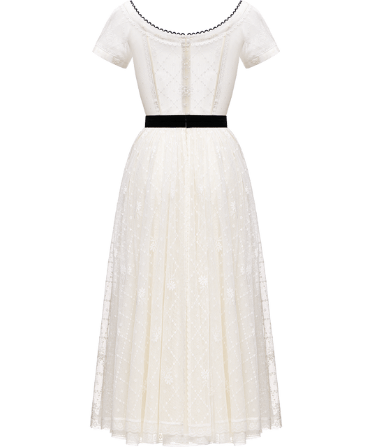 Lace dress with an apron