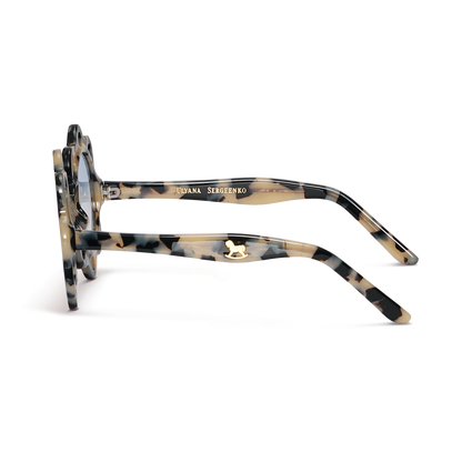 Sunglasses with upswept corners