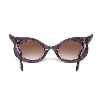 Sunglasses with upswept corners