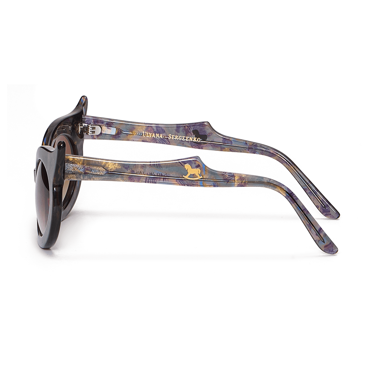 Sunglasses with upswept corners